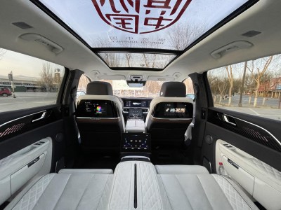 Hongqi EHS9 (4мстн) самая максимальная комплектация 4мстн.