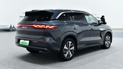 BYD Tang L EV в топе