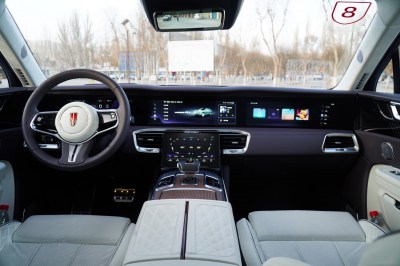 Hongqi EHS9 (4мстн) самая максимальная комплектация 4мстн.